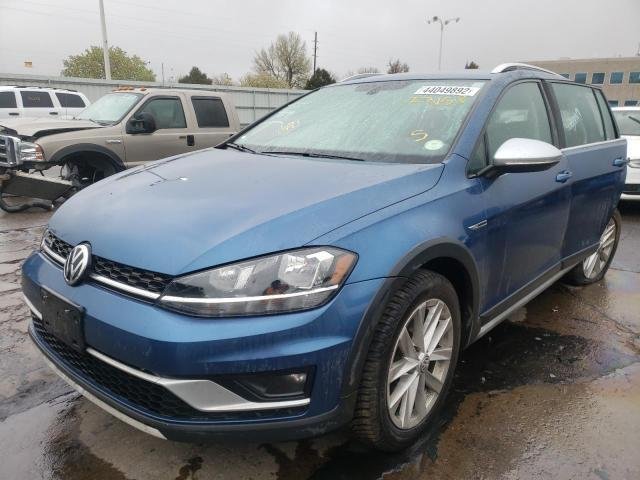 2019-Volkswagen-Golf-3VWM17AU0KM517935-2.jpg